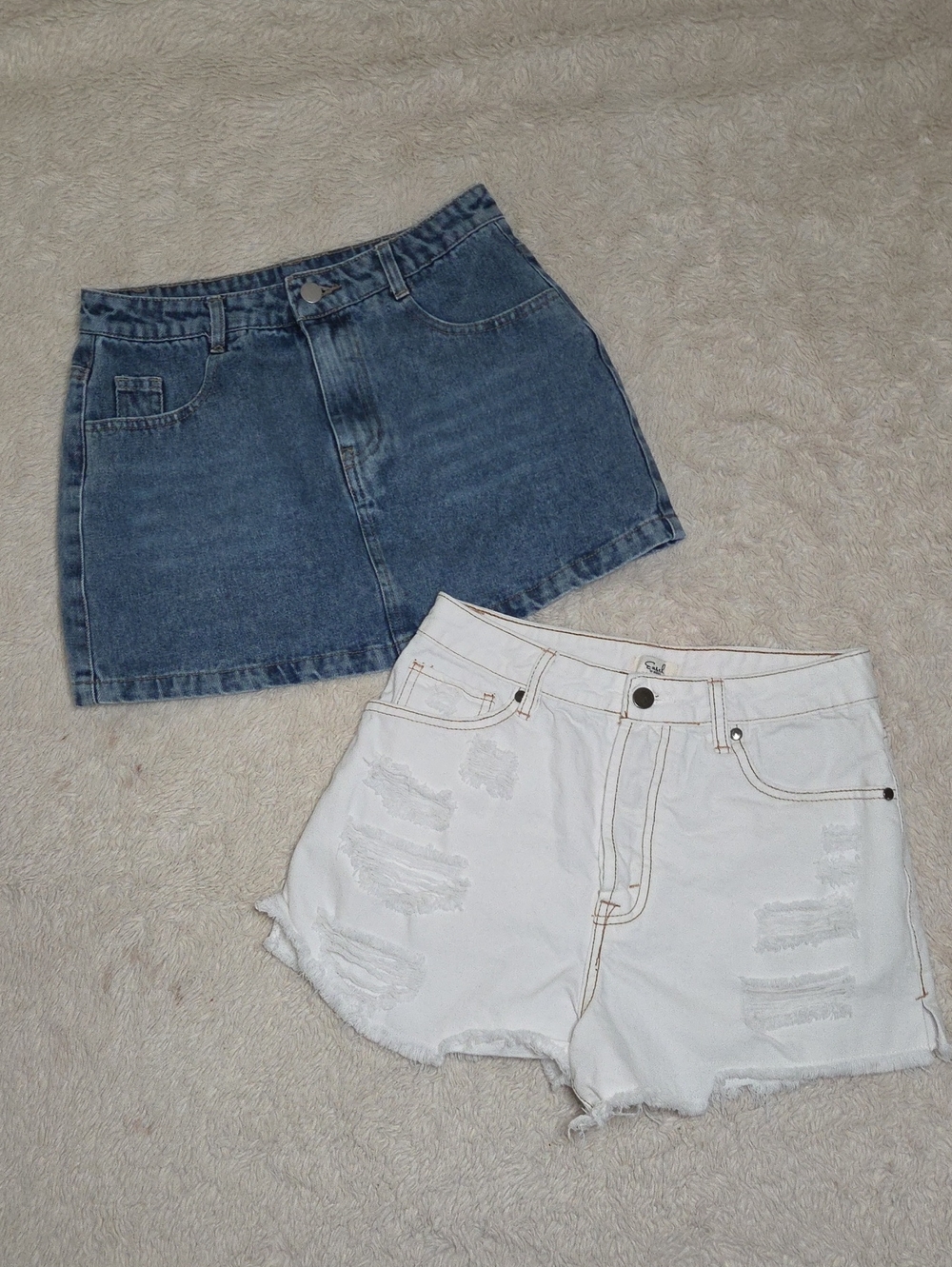 Women's Shein Mini Skirt & Easel Shorts Bundle Sz XS /Small